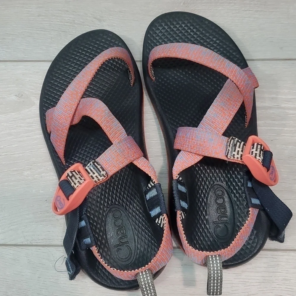 Chaco Youth Big Girl Outdoor Hiking Sandals Flats shoes sz 4